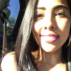 Meet your Posher, Estefania